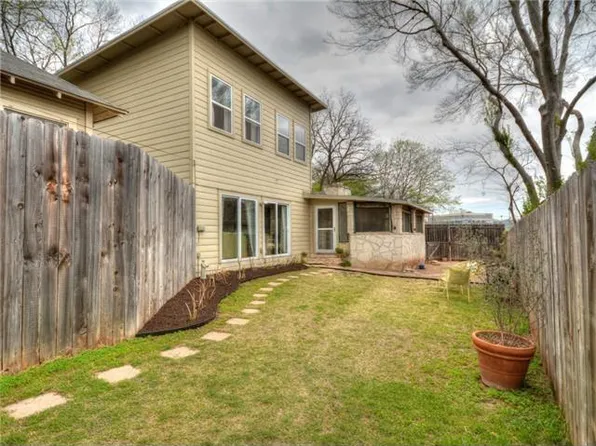 1504 W 34th St #B, Austin, TX 78703