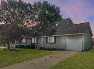 1987 Summerset Dr #2, Muskegon, MI 49442