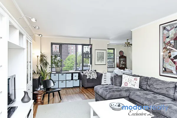 Sold by Moda Realty | media 6