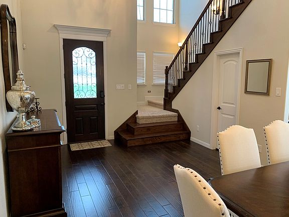 3rd image of 301 Park Villa Ln