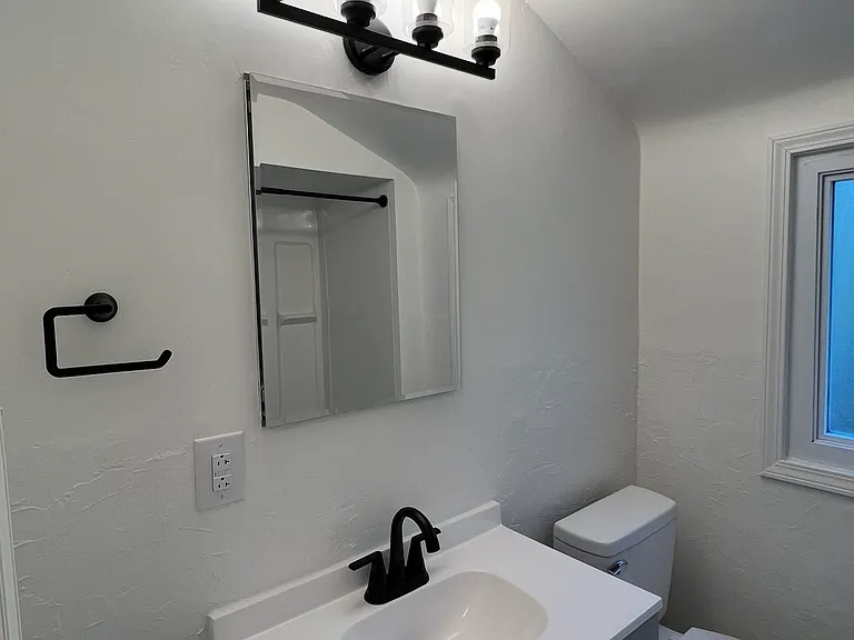 5644 Valleyview Dr — Photo 5