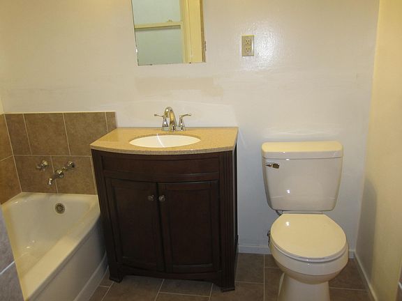 3rd image of 3943 Mission St APT 1