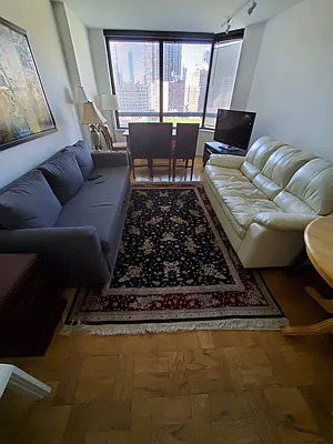 Rented by Yoram Adin, LREB | media 3