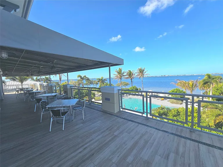 376 Aruba Cir #203 — Photo 14