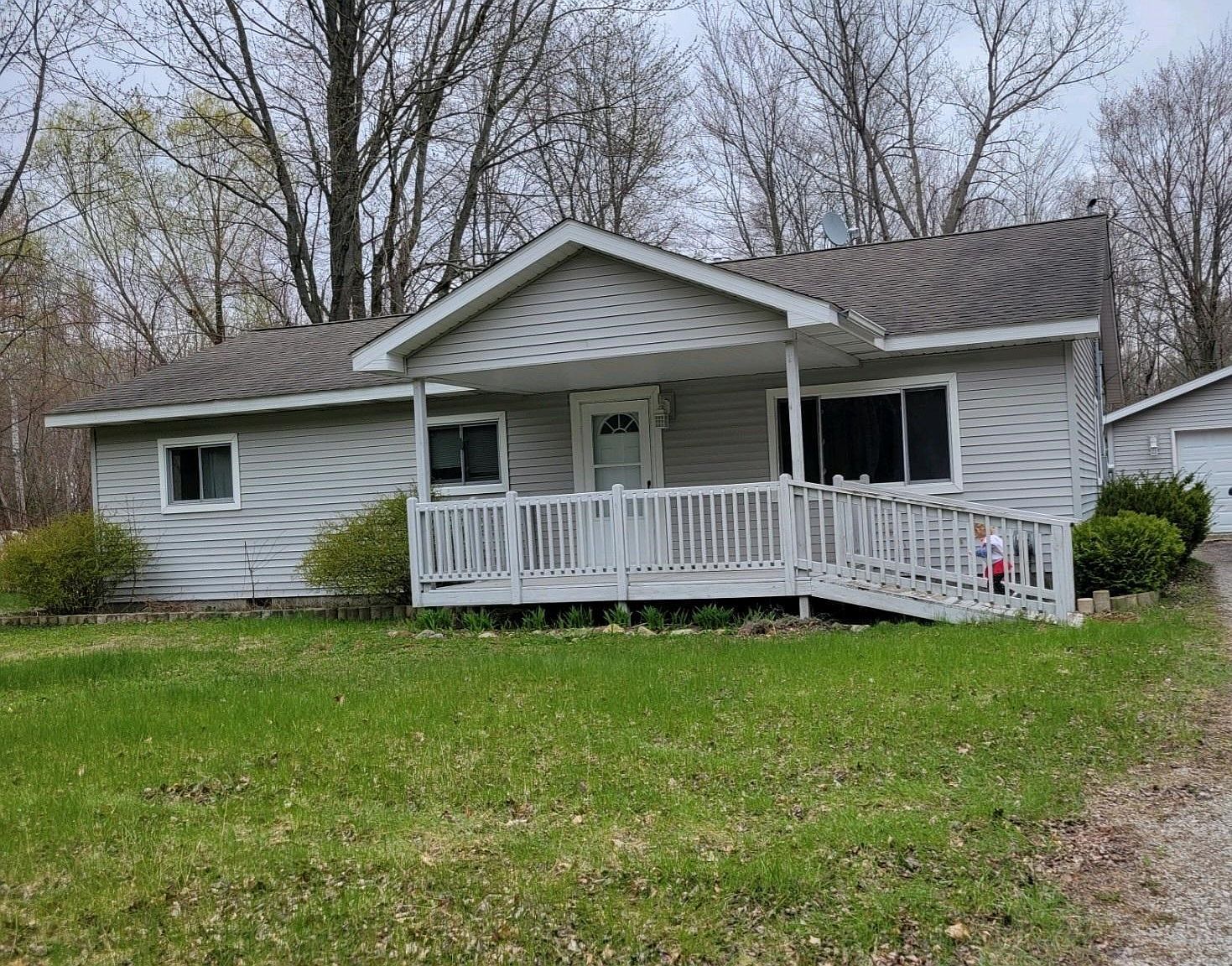 2890 N Jefferson Rd, Midland, MI 48642 | Zillow