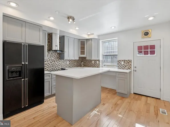 1313 S Stanley St, Philadelphia, PA 19146