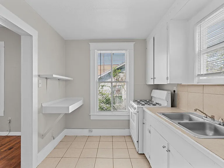 4020 Avenue O 1/2 #UP — Photo 14