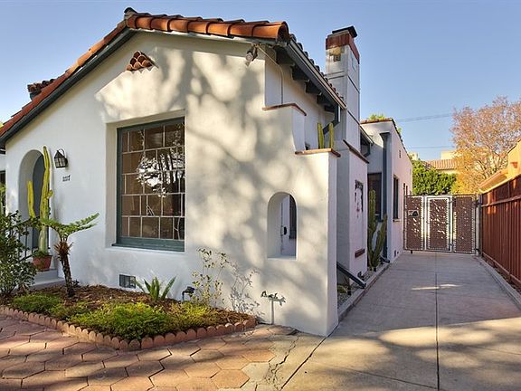 3rd image of 11117 Blix St