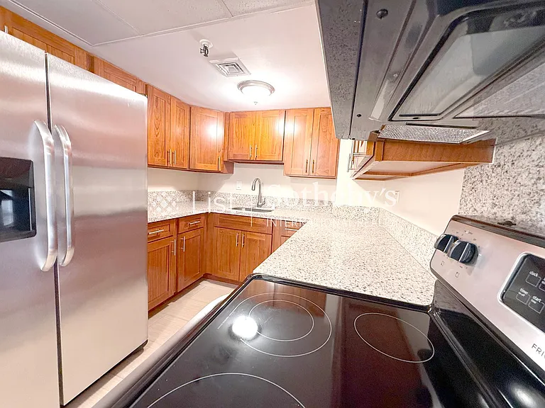 2499 Kapiolani Blvd #2703 — Photo 5