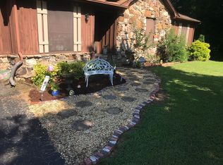 1010 Pineview Rd, Lexington, TN 38351