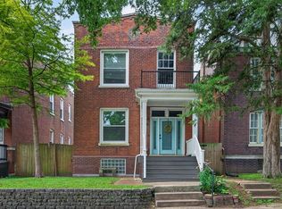 3006 Victor St, Saint Louis, MO 63104