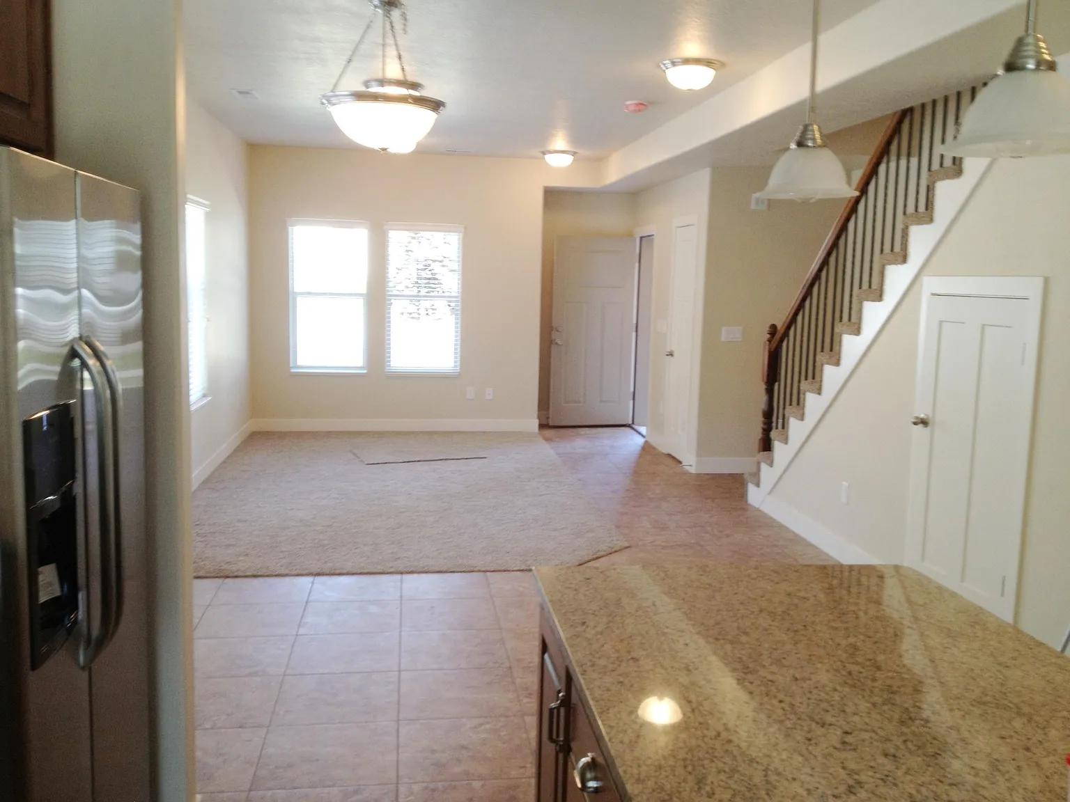 2 bed, 2.5 bath, 1300 sqft, $1,550 — Photo 4