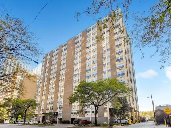 3033 N Sheridan Rd APT 511, Chicago, IL 60657