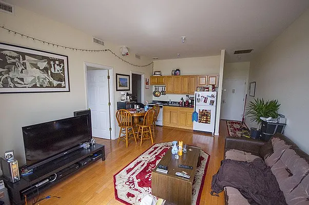 Rented by Level Group | media 21