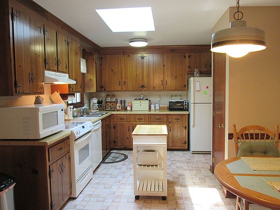 4th image of 10707 Kelmont Ct