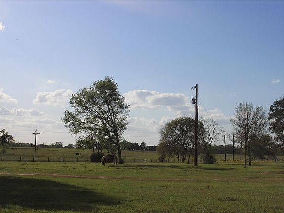 5th image of 27134 Muckelroy Rd