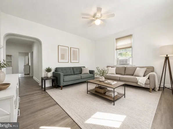 446 Mellon St SE #2, Washington, DC 20032