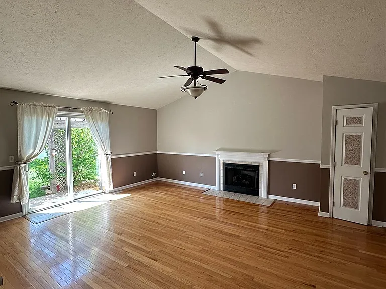 3102 Auburn Rd — Photo 5