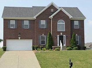 2108 Golfview Ct, La Grange, KY 40031