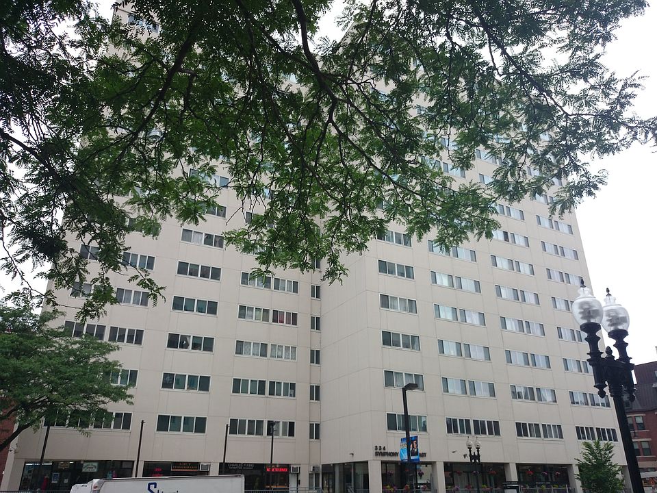 2nd image of 334 Massachusetts Ave