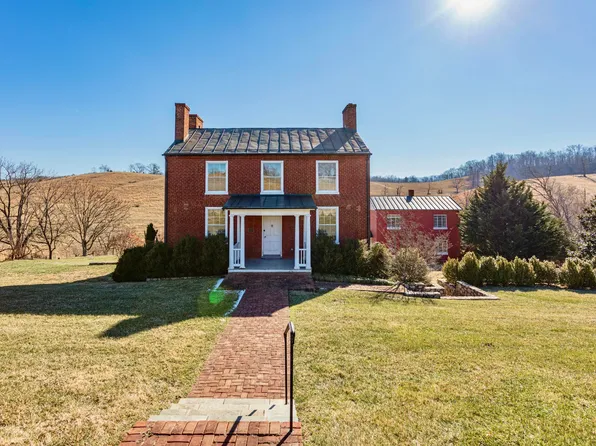 4907 S Lee Hwy, Natural Bridge, VA 24578