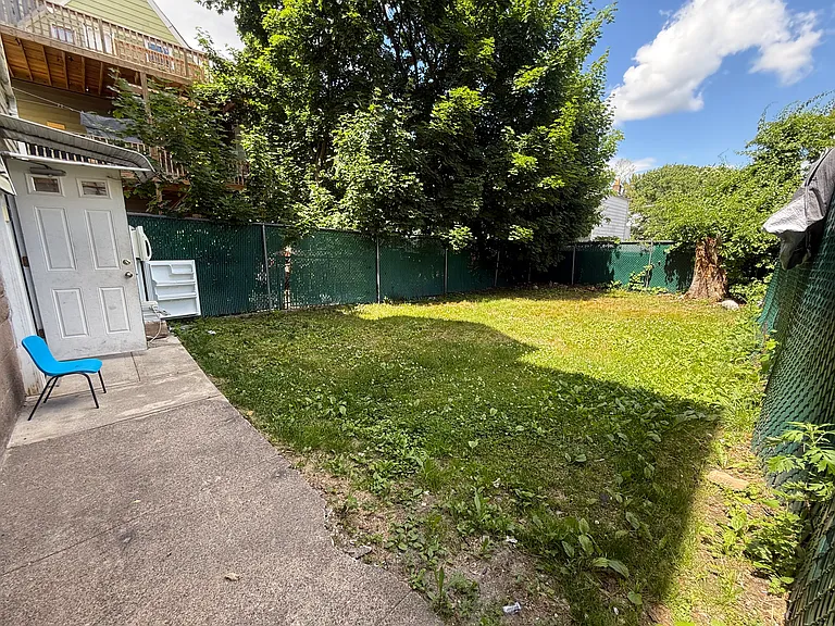 142 Kearney St #B — Photo 23