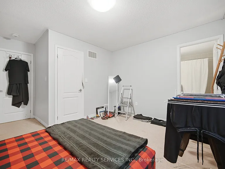 75 Benhurst Cres #UPPER — Photo 31