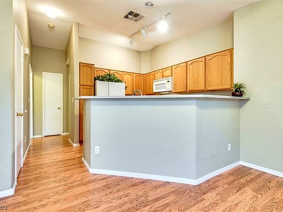 4th image of 5229 Mineral Lake Dr