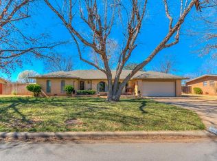 625 Oak Dr, Weatherford, OK 73096