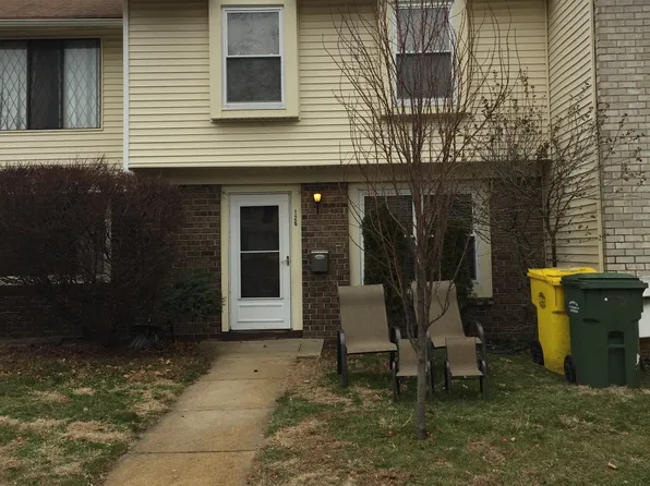 126 Tudor Ct, Lakewood, NJ 08701