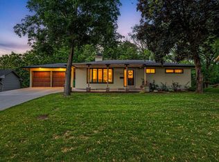 8545 Zenith Rd, Bloomington, MN 55431