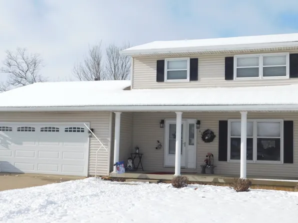 820 Grove St, Earlville, IL 60518