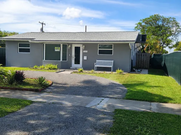 3345 Hayes St, Hollywood, FL 33021