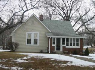 313 E 14th St, Clay City, IN 47841