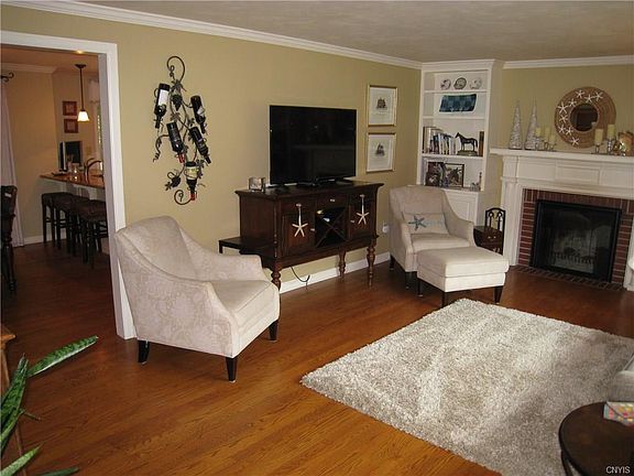5th image of 106 Churchill Ln