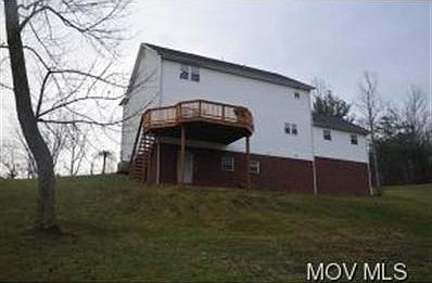 3rd image of 130 Cross Creek Ln