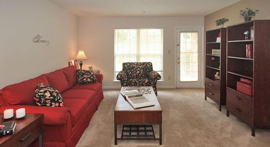 2nd image of 6400 Old Oak Ridge Rd APT J14