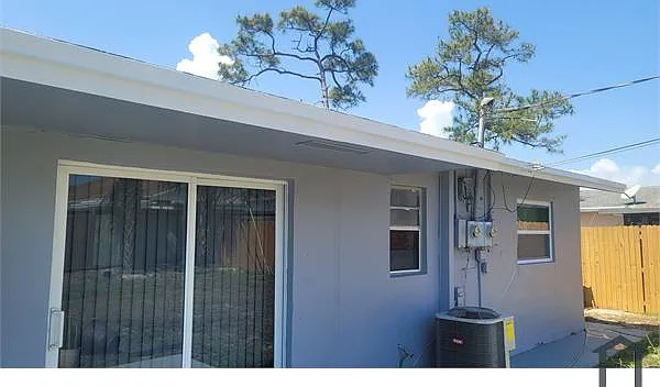 1860 N Seacrest Blvd #B — Photo 15