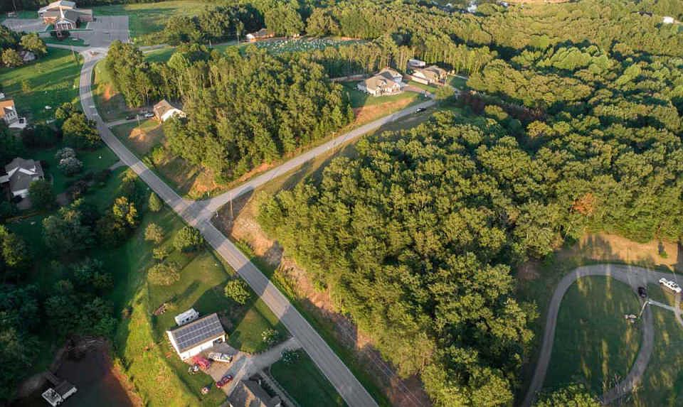 1st image of 100 Stoneridge Dr