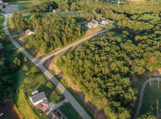 100 Stoneridge Dr, Chesnee, SC 29323