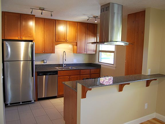 2nd image of 1508 E Garfield Ave