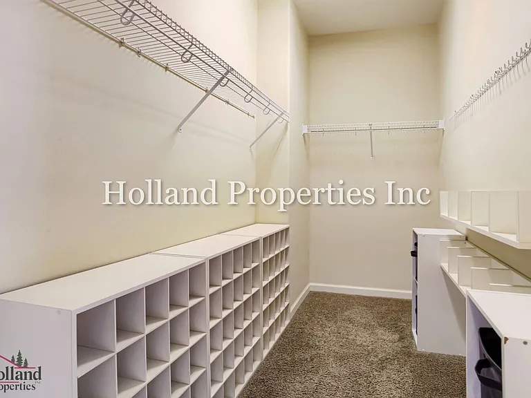 4949 SW 141st Ave — Photo 18