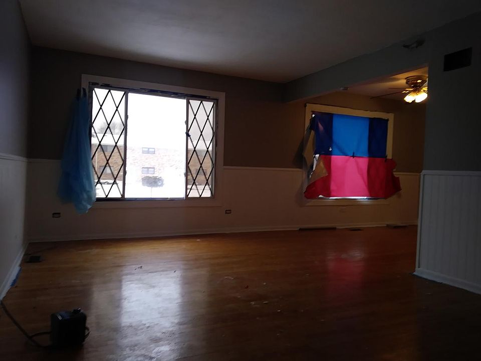1st image of 7521 S Cork Ave