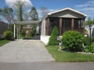 92 Festival Cir, Chicopee, MA 01020