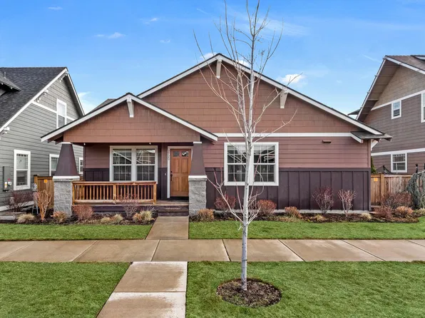2720 NE Black Oak Pl, Bend, OR 97701