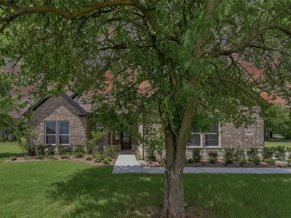 310 Cobb Rd, Leonard, TX 75452