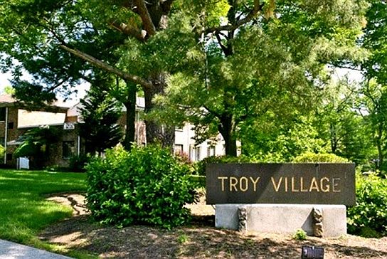 Magnificent Manicured Grounds