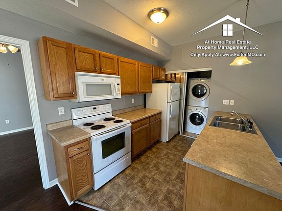 4th image of 211 N Main St APT C