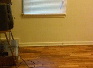 1714 Shamrock Ln, Flint, MI 48504