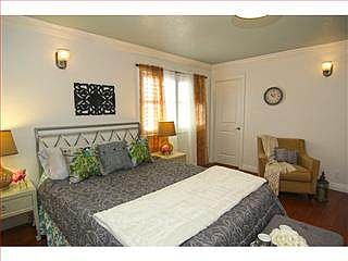 4th image of 6920 Avenida Rotella